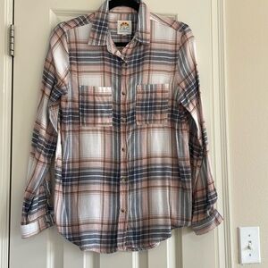 Lightweight flannel button up shirt